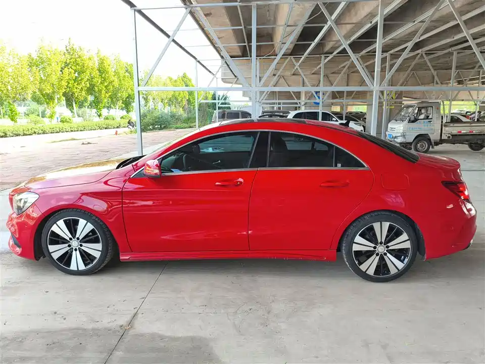 Mercedes-Benz CLA