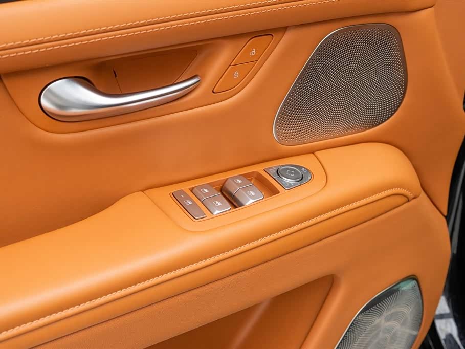 AITO Ask the world M7