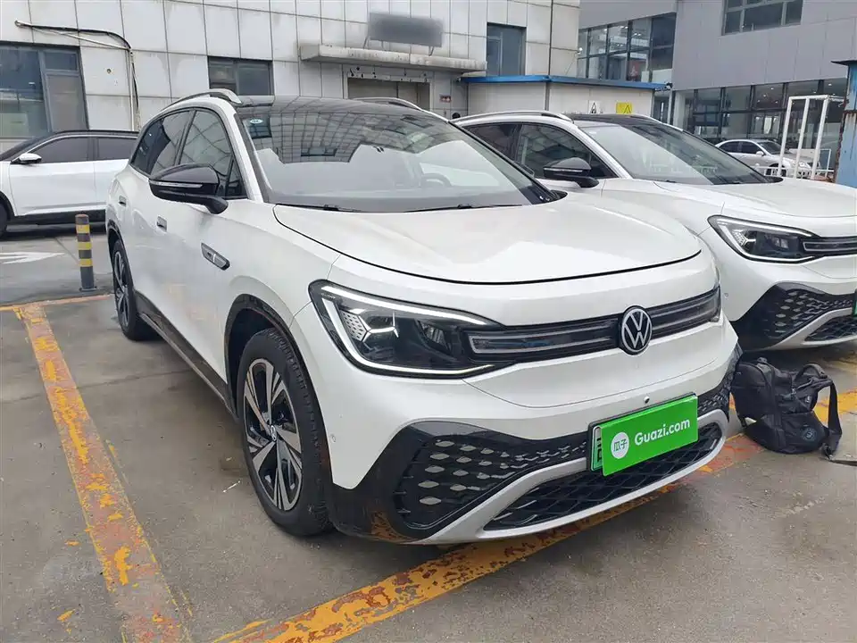 Volkswagen ID.6 CROZZ