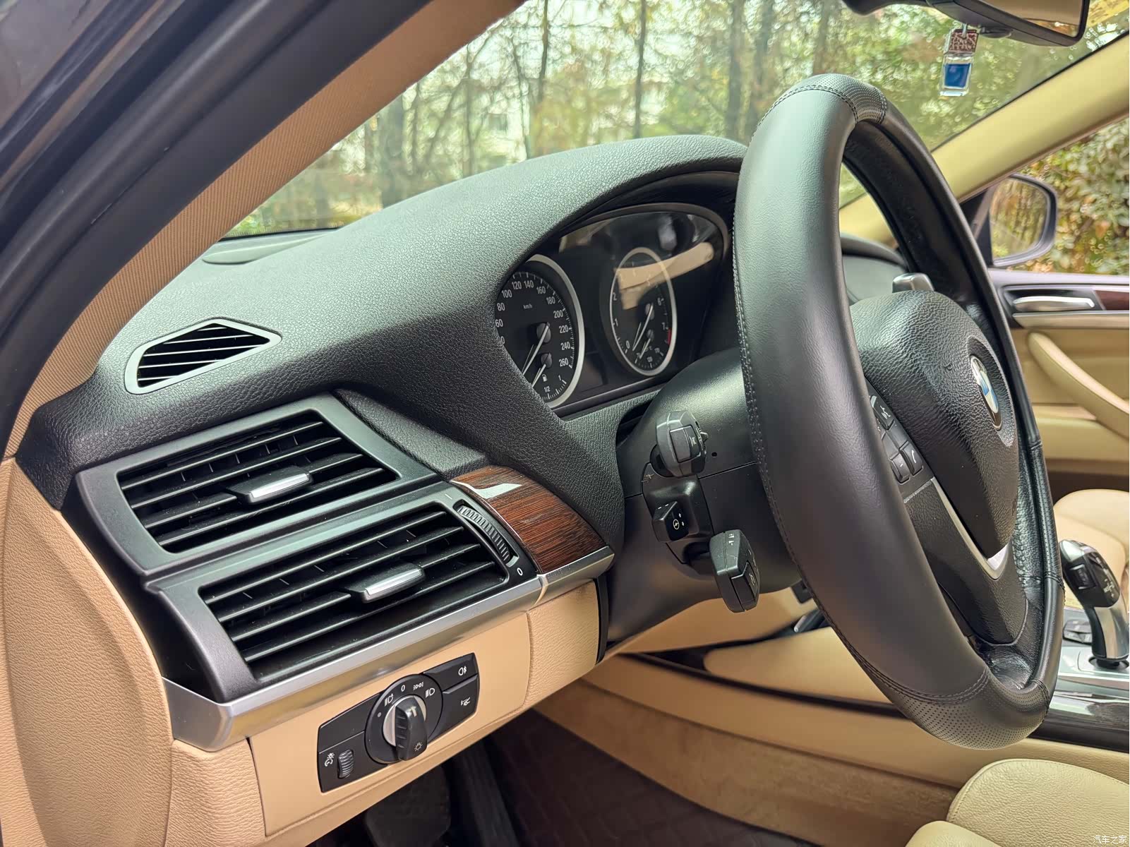 BMW X6, 2011 26