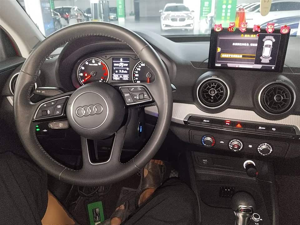 Audi Q2L Audi Q2L