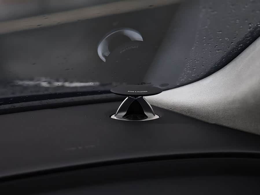 Audi A8 2012, фото 11
