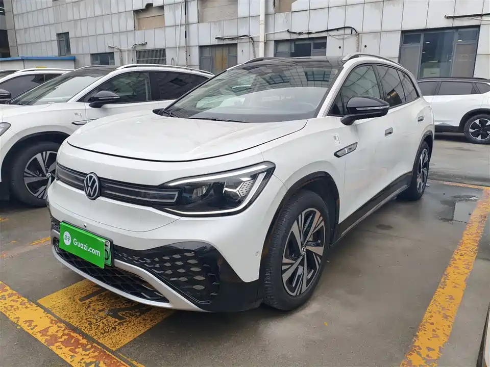 Volkswagen ID.6 CROZZ