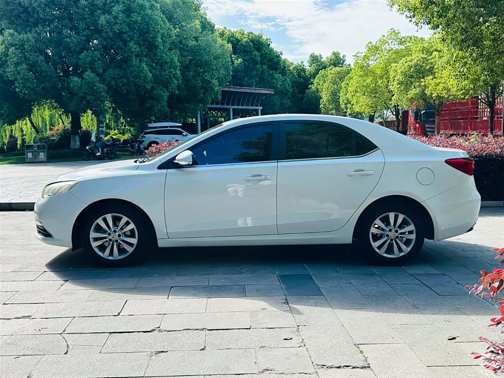 Roewe 360, 2016 10