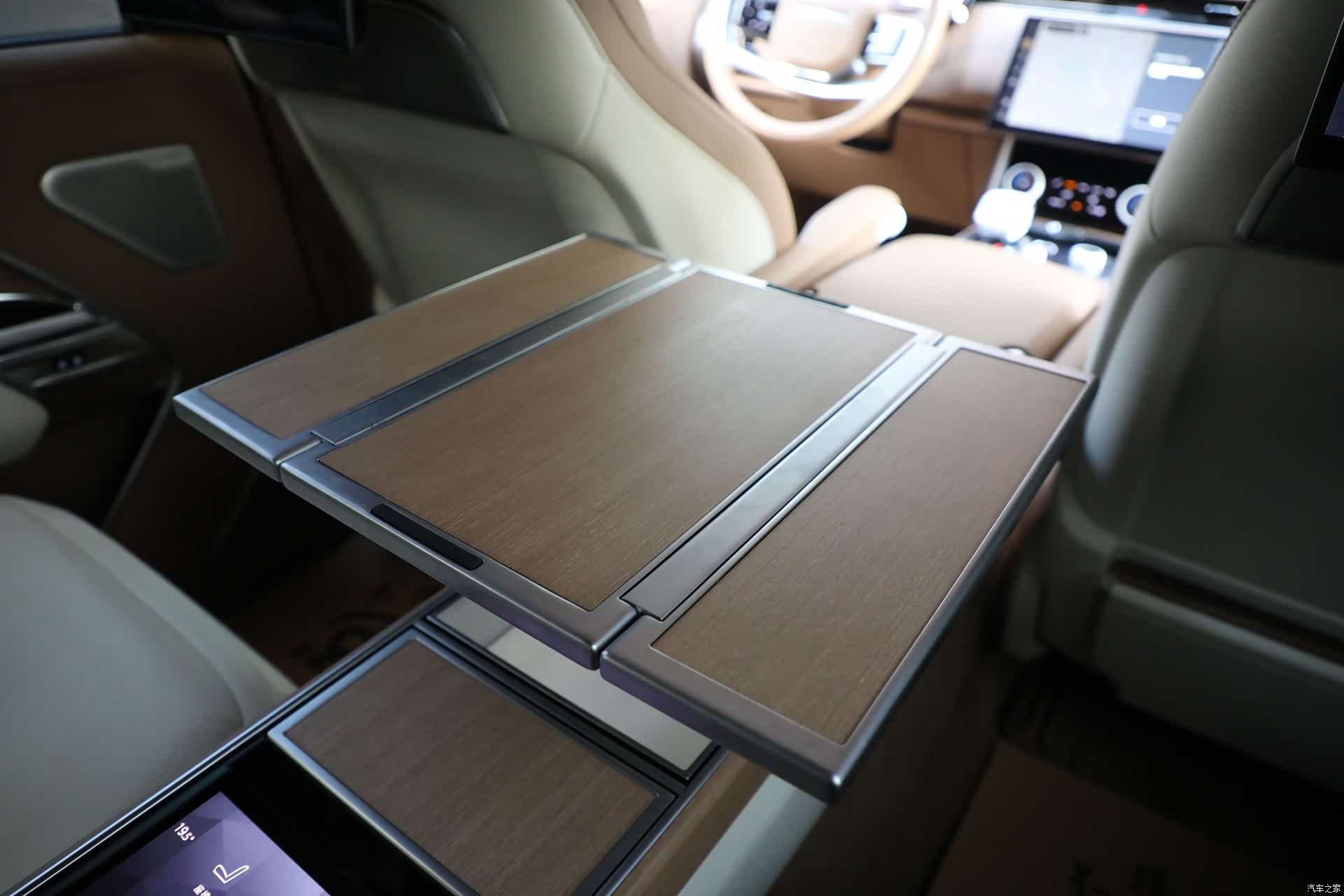 Land Rover Range Rover, 2023 16