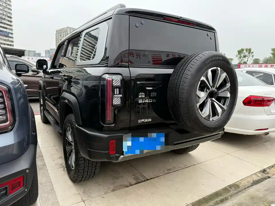 Beijing BJ40