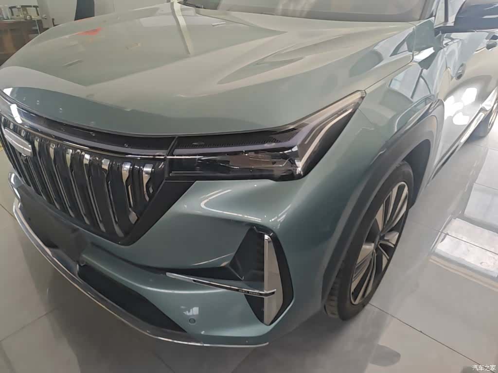 Geely Boyue, 2025 24