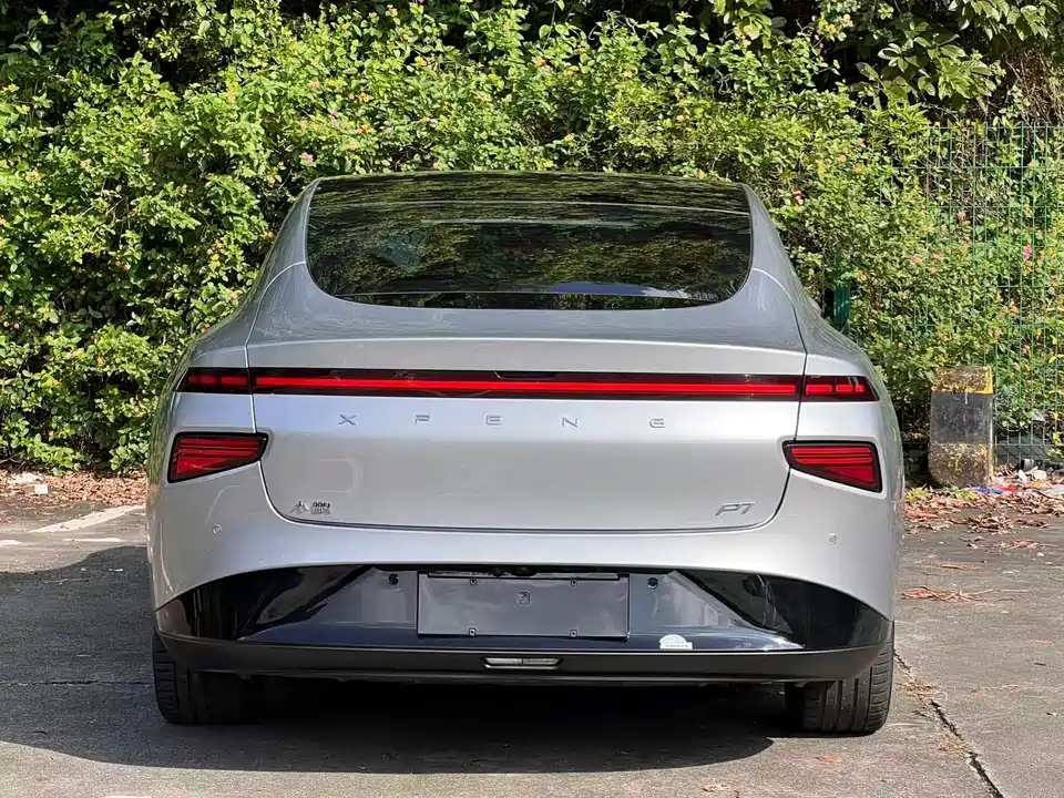 XPENG P7
