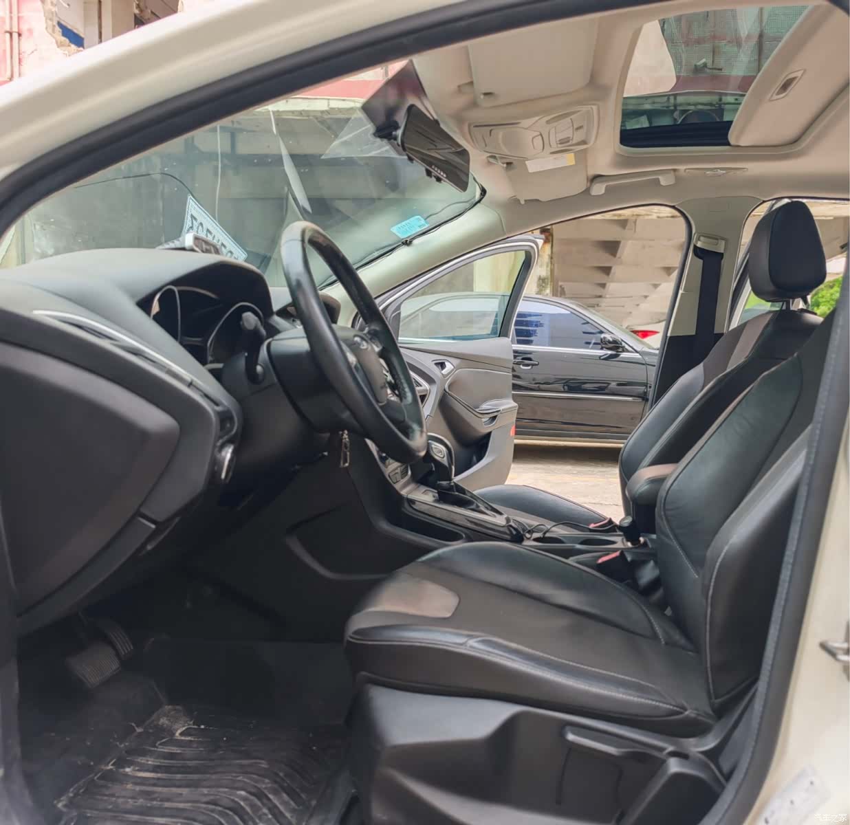 Ford Focus, 2014 11