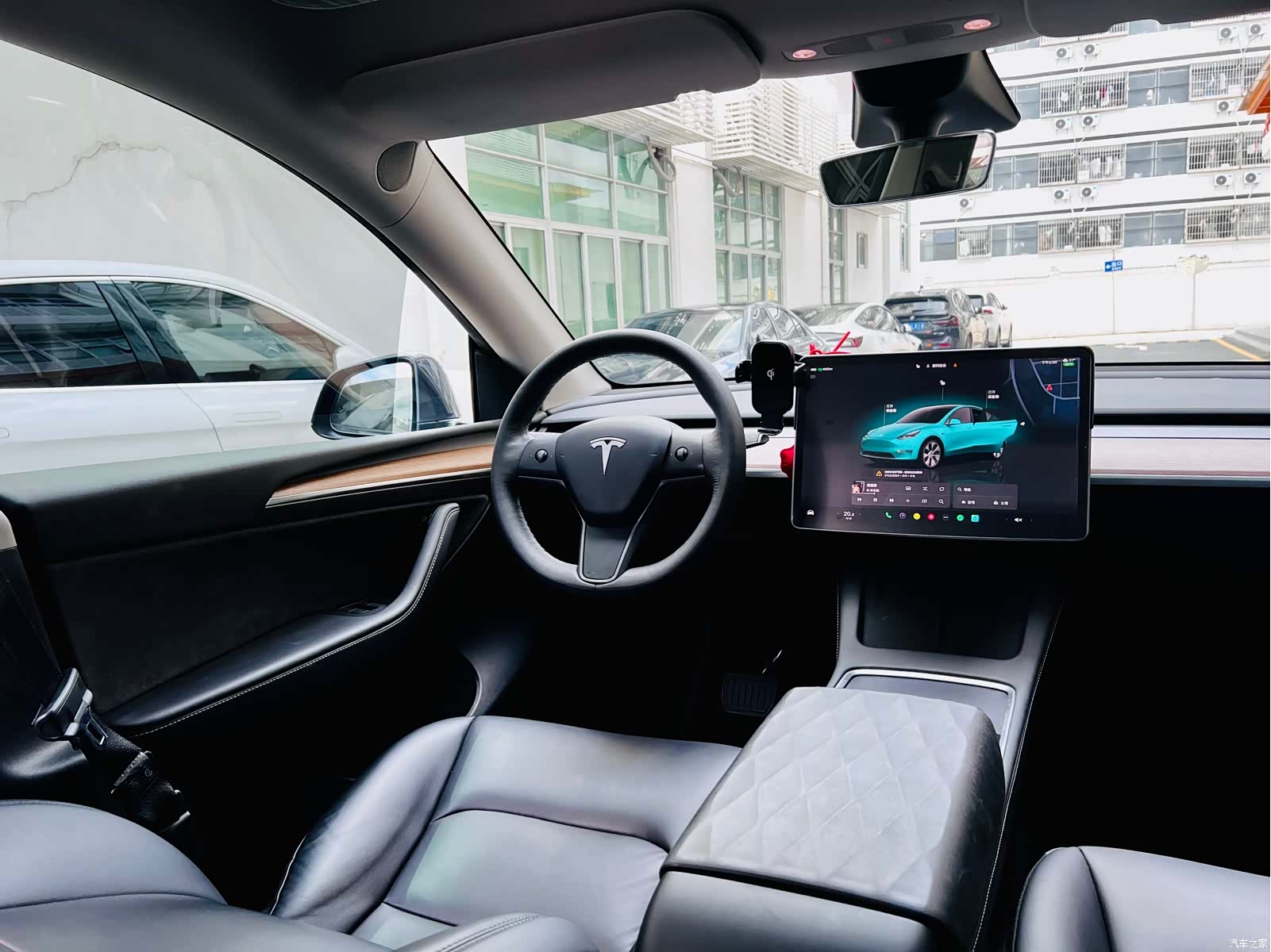 Tesla Model Y, 2022 7