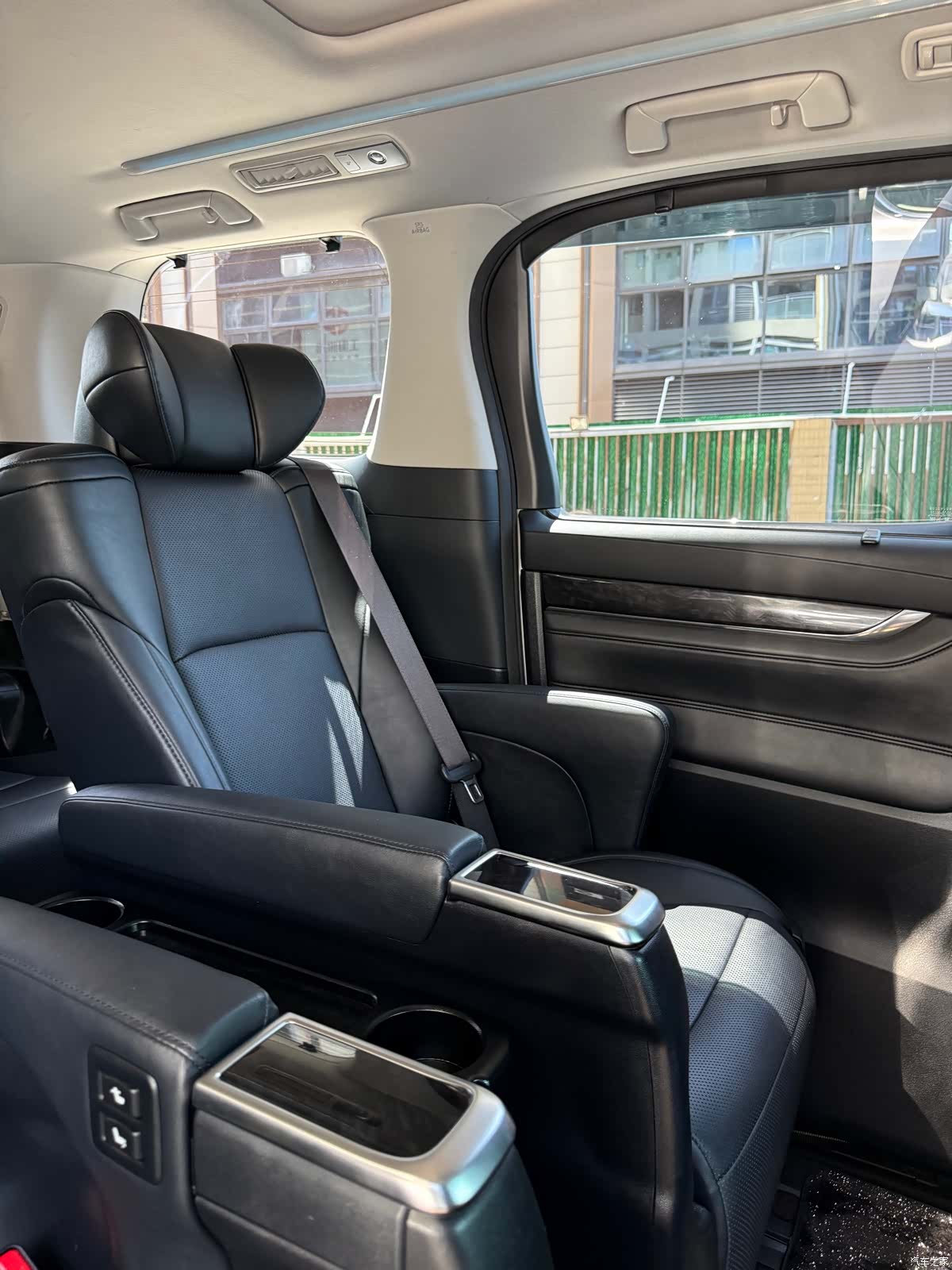 Toyota Vellfire, 2019 15