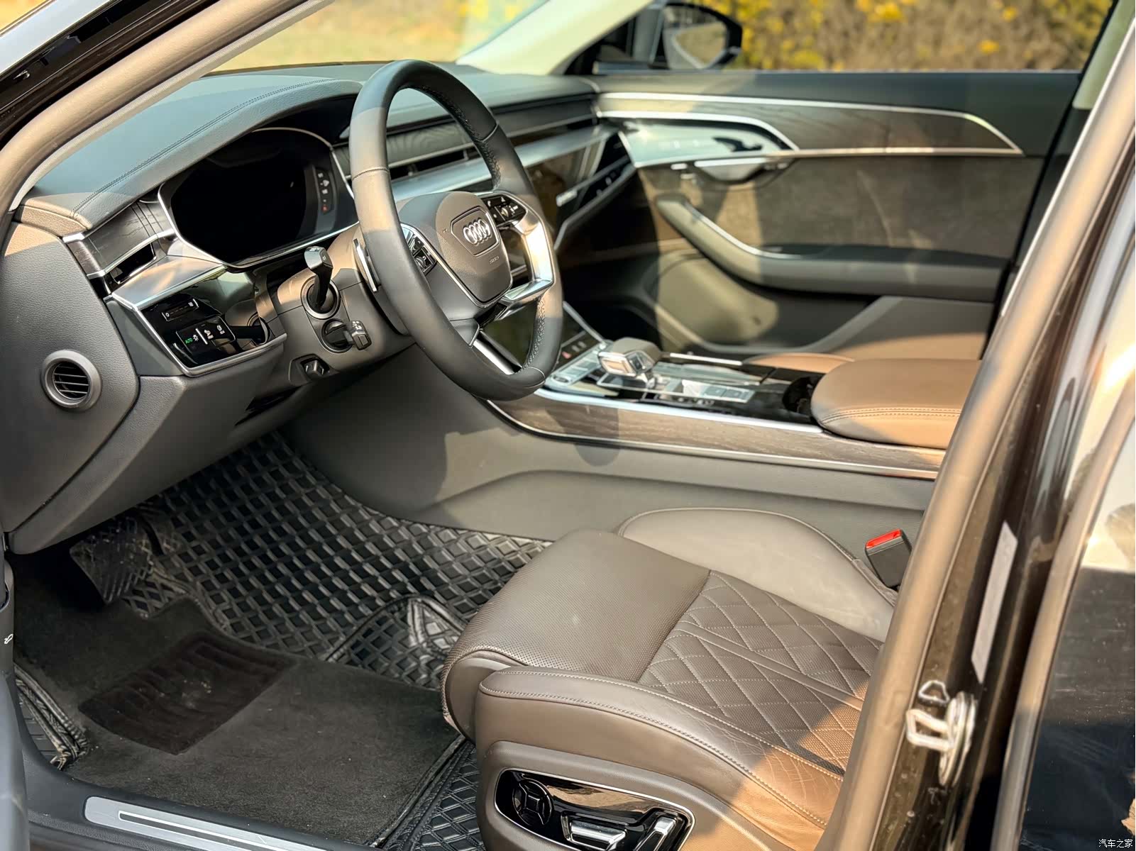 Audi A8L, 2022 6