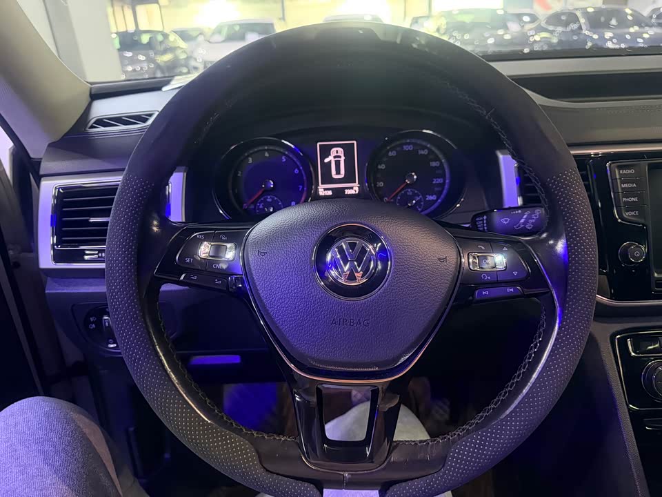 Volkswagen Tourang