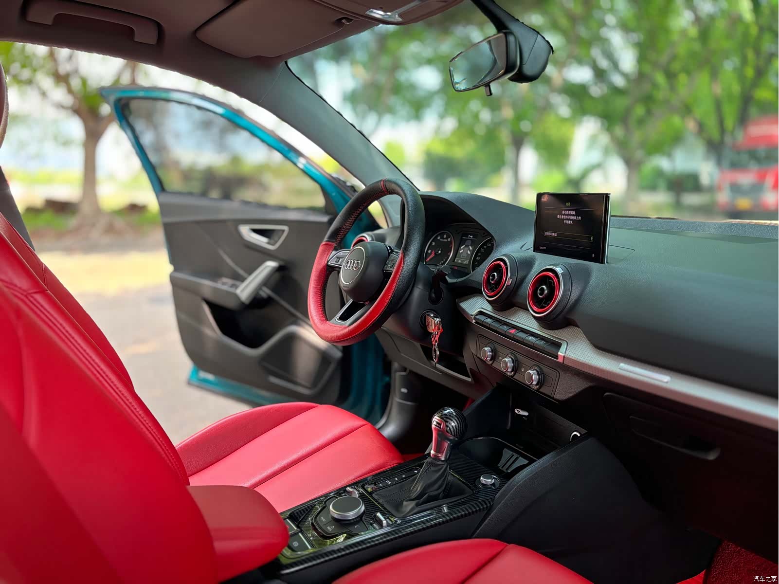 Audi Q2L, 2020 26
