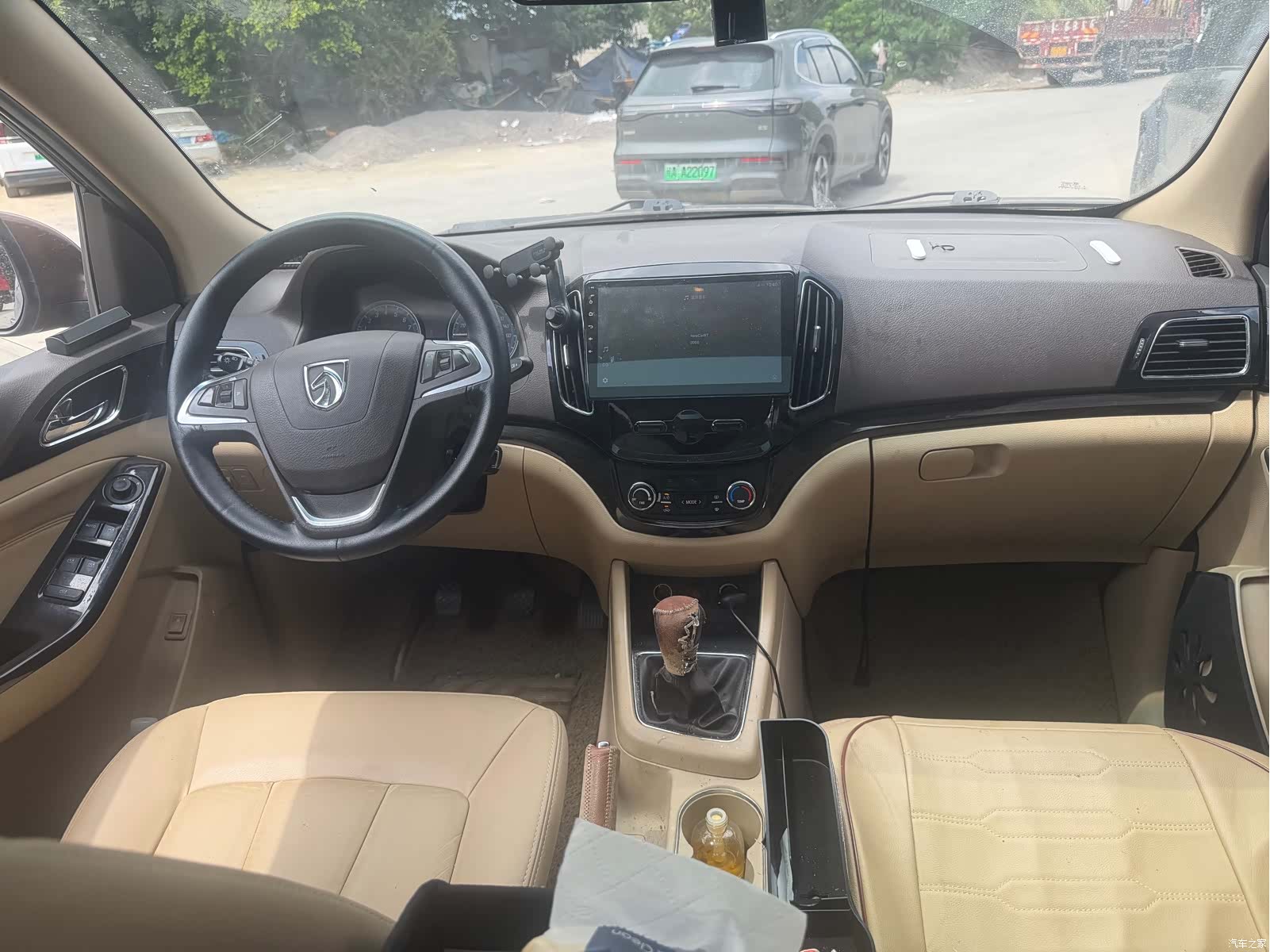 Wuling 730, 2015 14