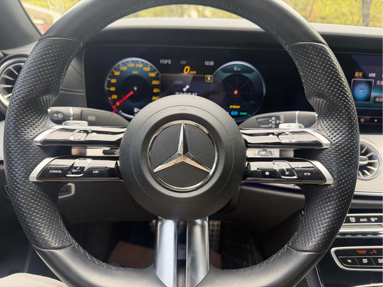 Mercedes-Benz E-Class, 2021 13