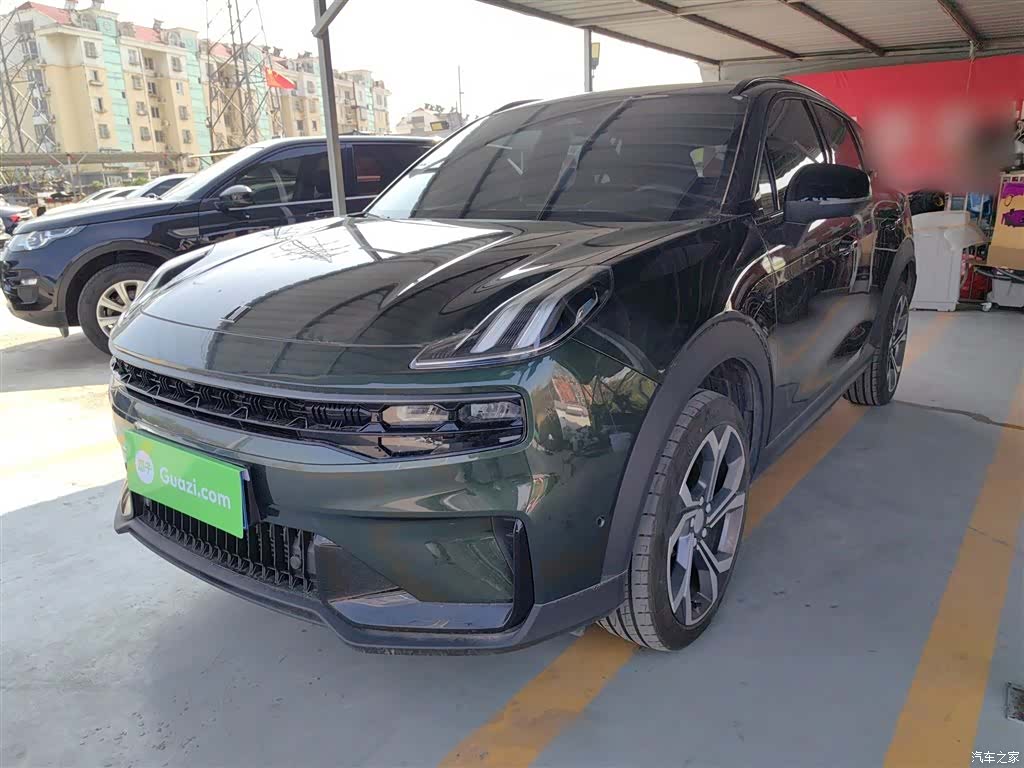 Lynk & Co 02