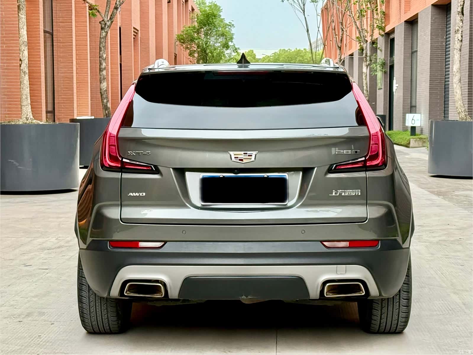 Cadillac XT4, 2018 все фото