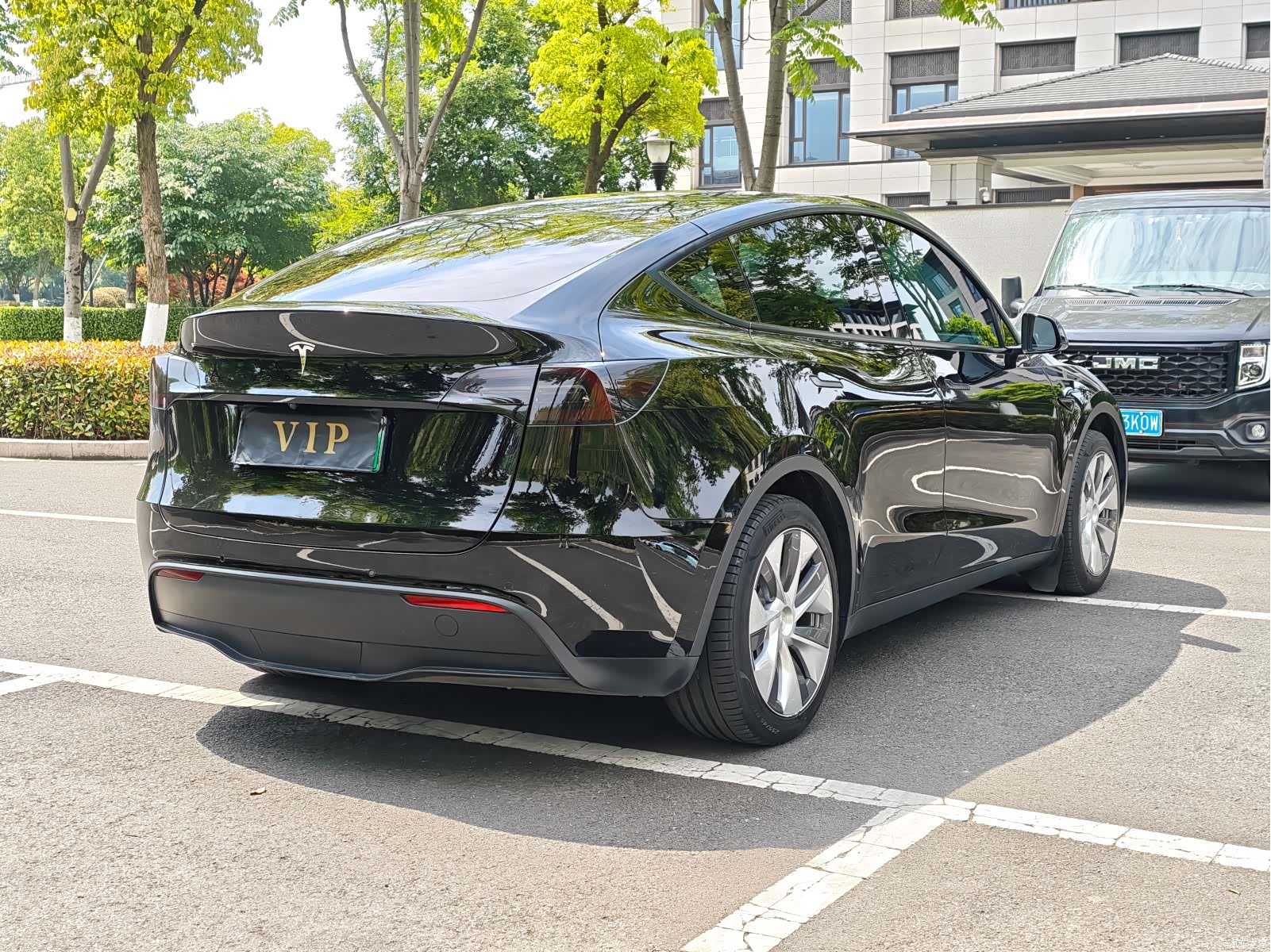 Tesla Model Y, 2023 6