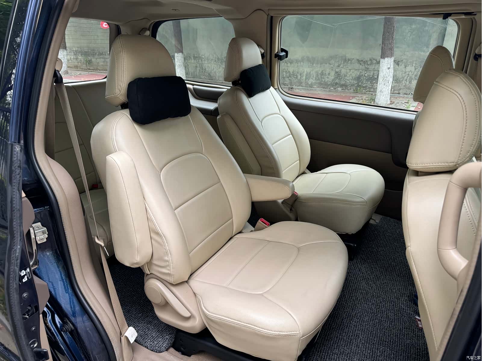 Buick GL8, 2013 4