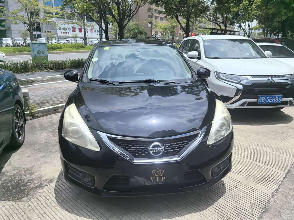 Nissan TIIDA