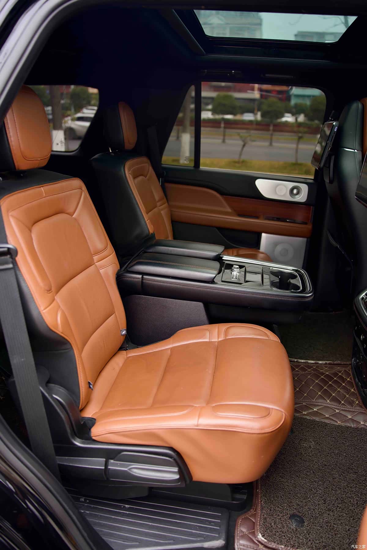 Lincoln Navigator, 2019 15
