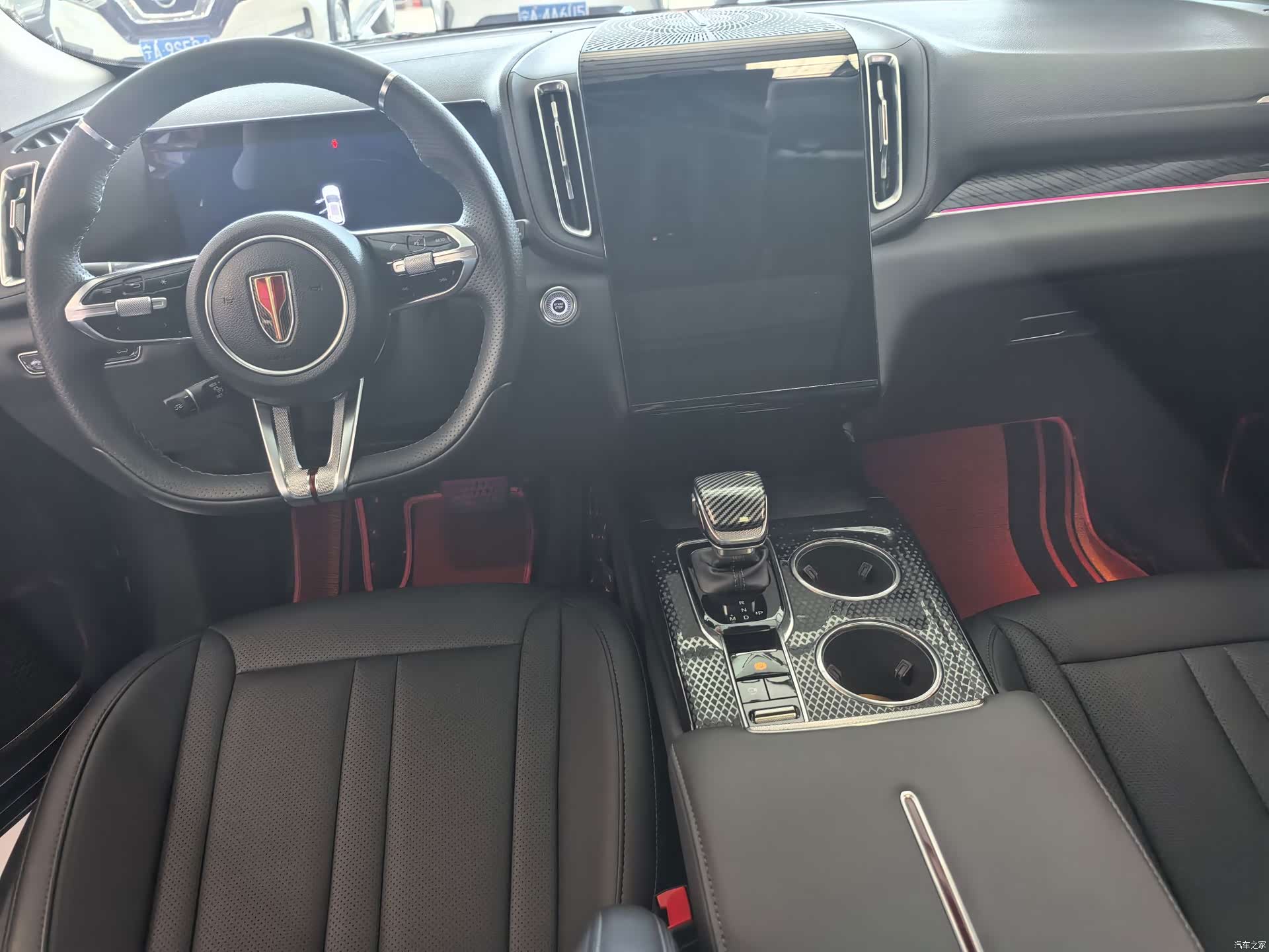 Hongqi HS3, 2024 8