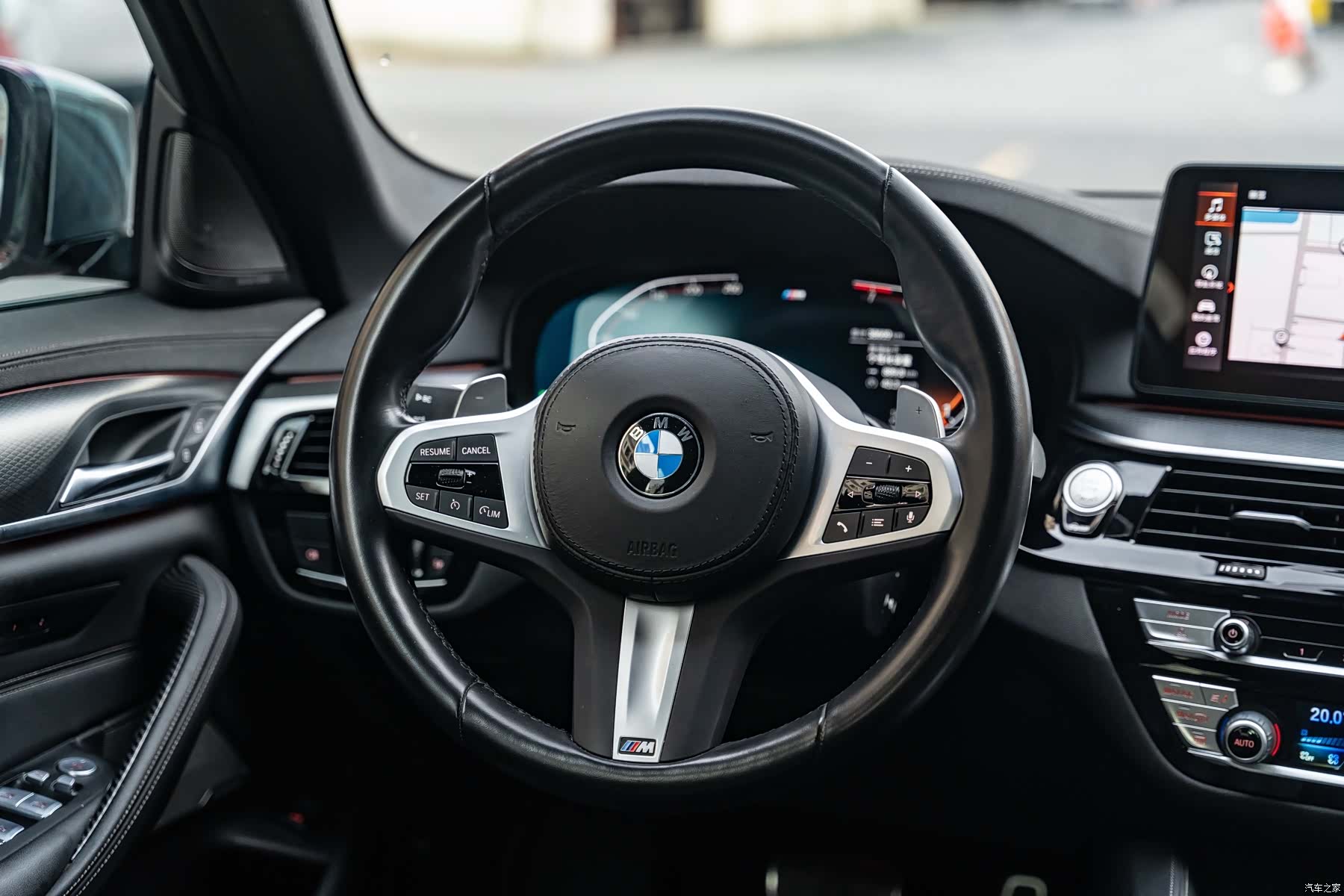 BMW 5 Series, 2023 9
