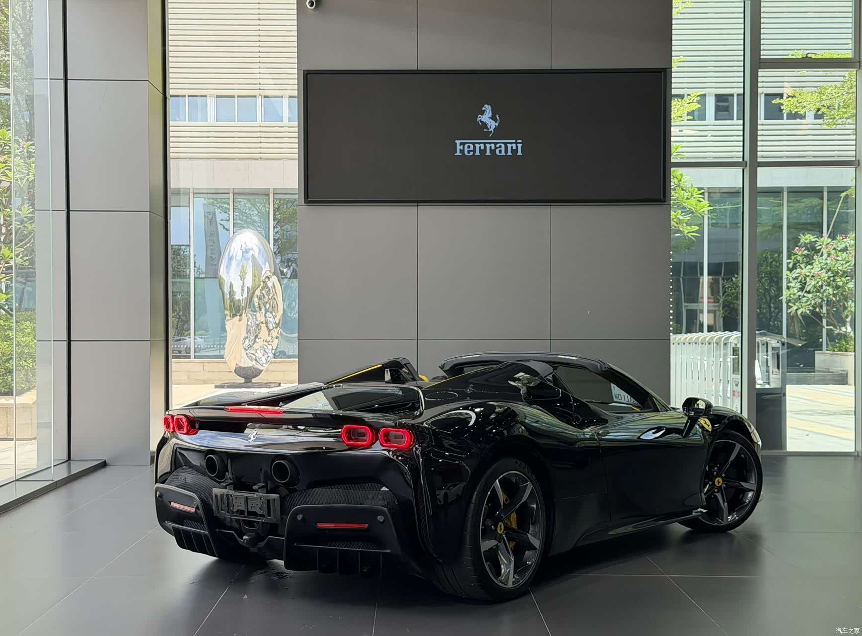 Ferrari SF90, 2023 4