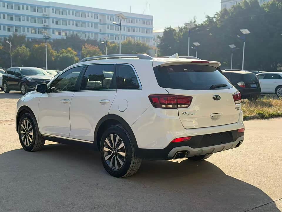 Kia KX7
