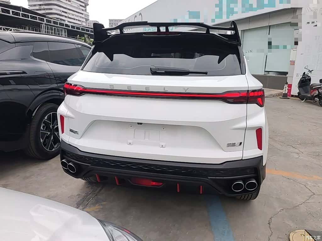 Geely Coolray, 2023 6