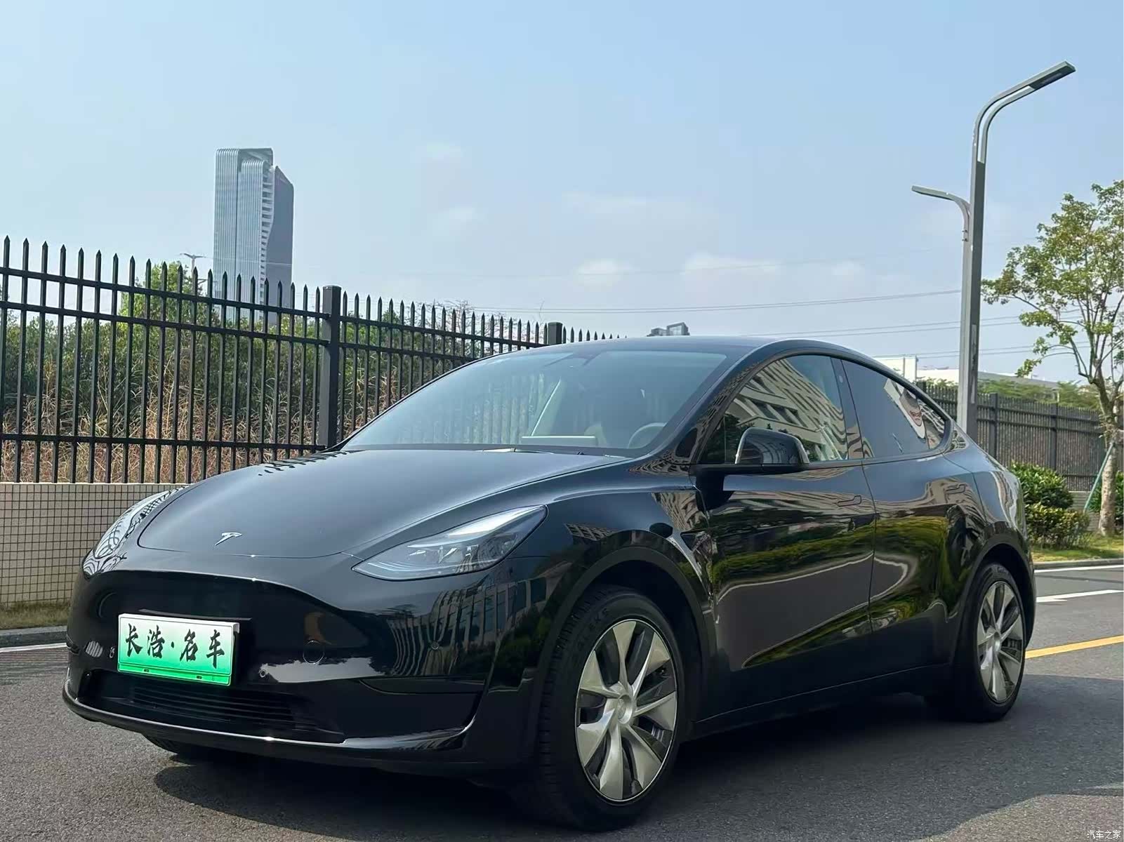 Tesla Model Y, 2023 2