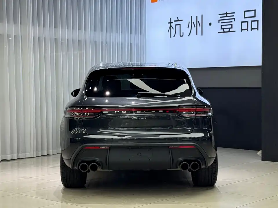 Porsche Macan