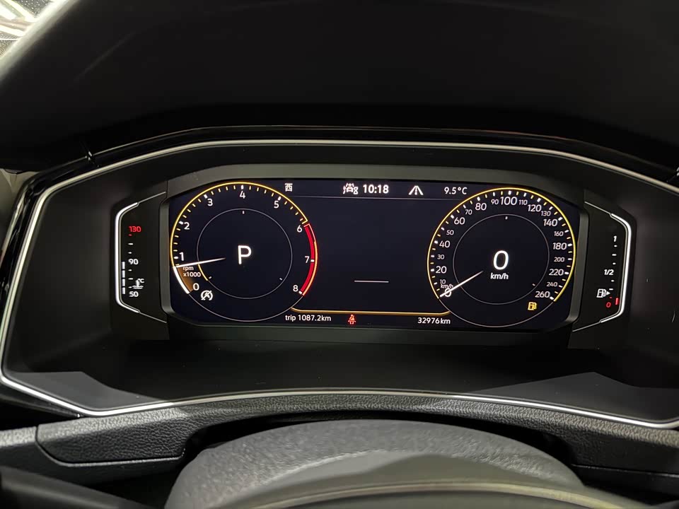 Volkswagen T-ROC exploring Songs