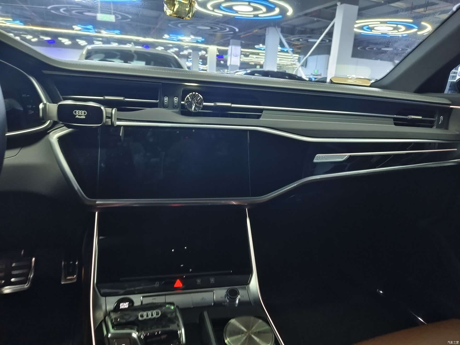Audi A6L, 2025 12