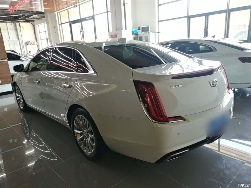 Cadillac XTS, 2018 все фото