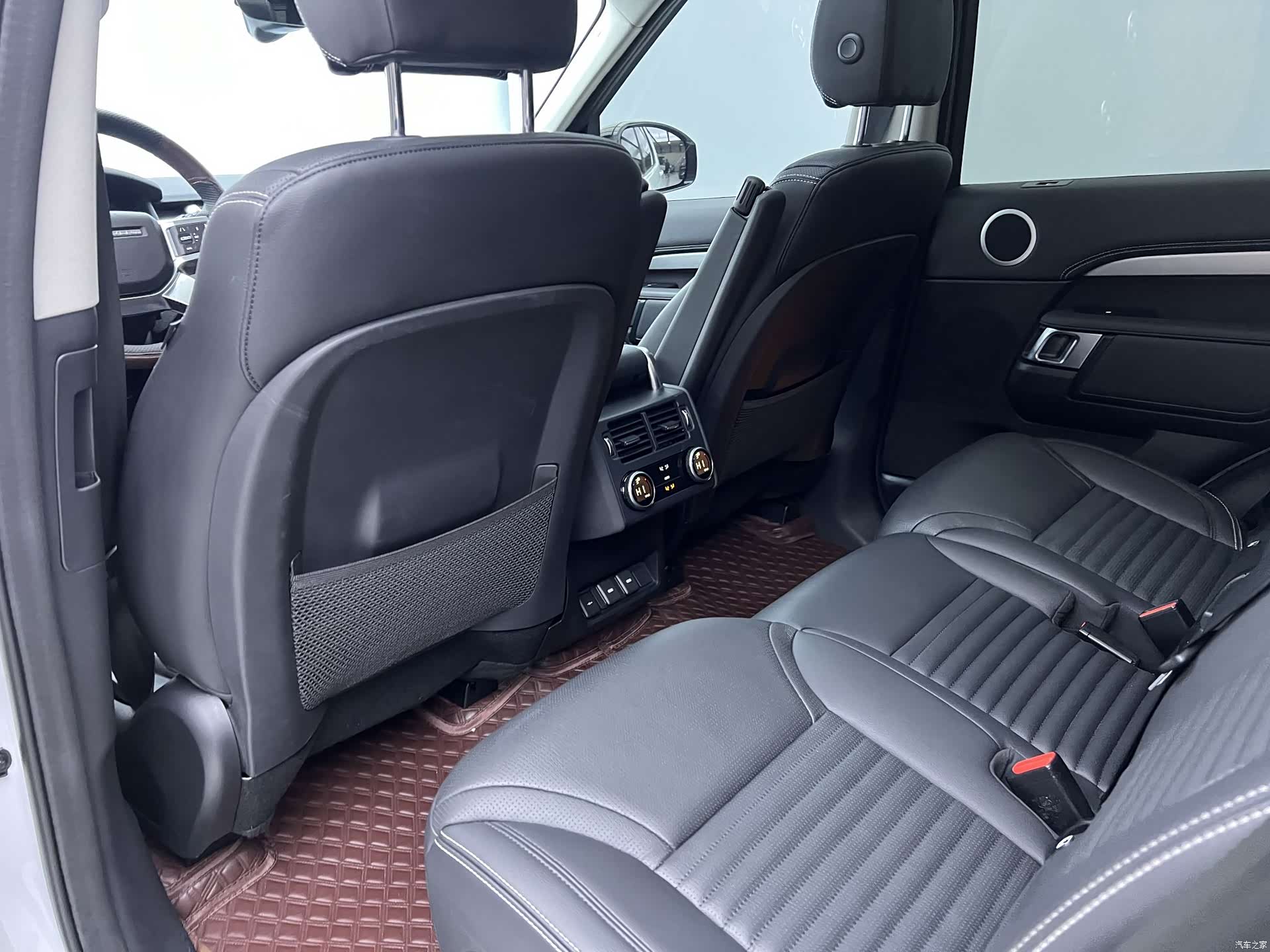 Land Rover Discovery, 2023 8
