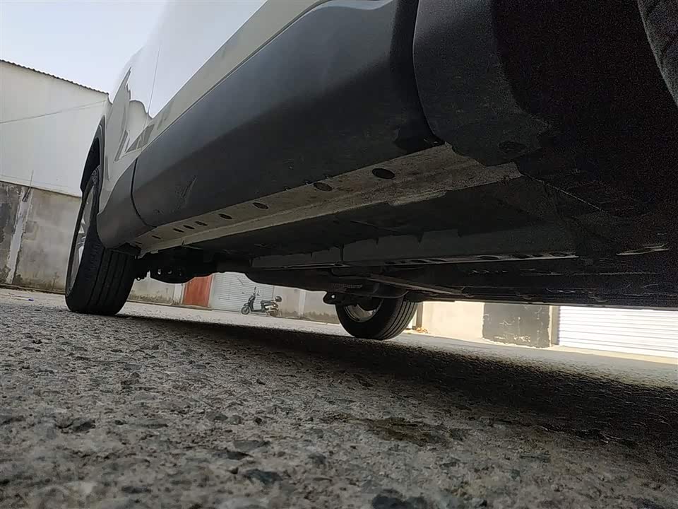 Toyota Corolla Sharp amplifier