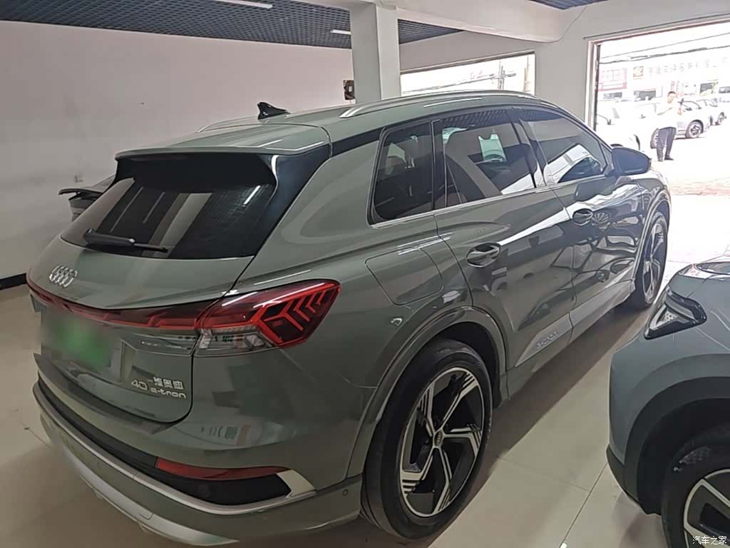 Audi Q4 e-tron, 2023 7