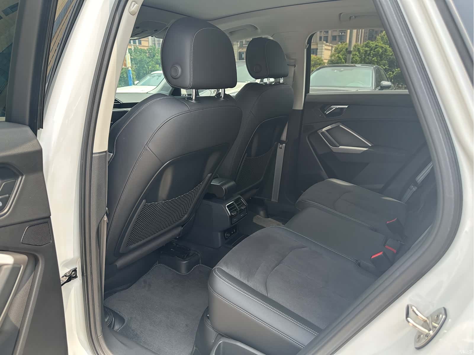 Audi Q3, 2022 6