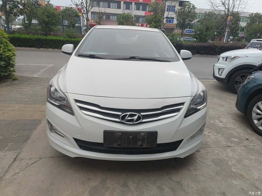 Hyundai GLS, 2016 3