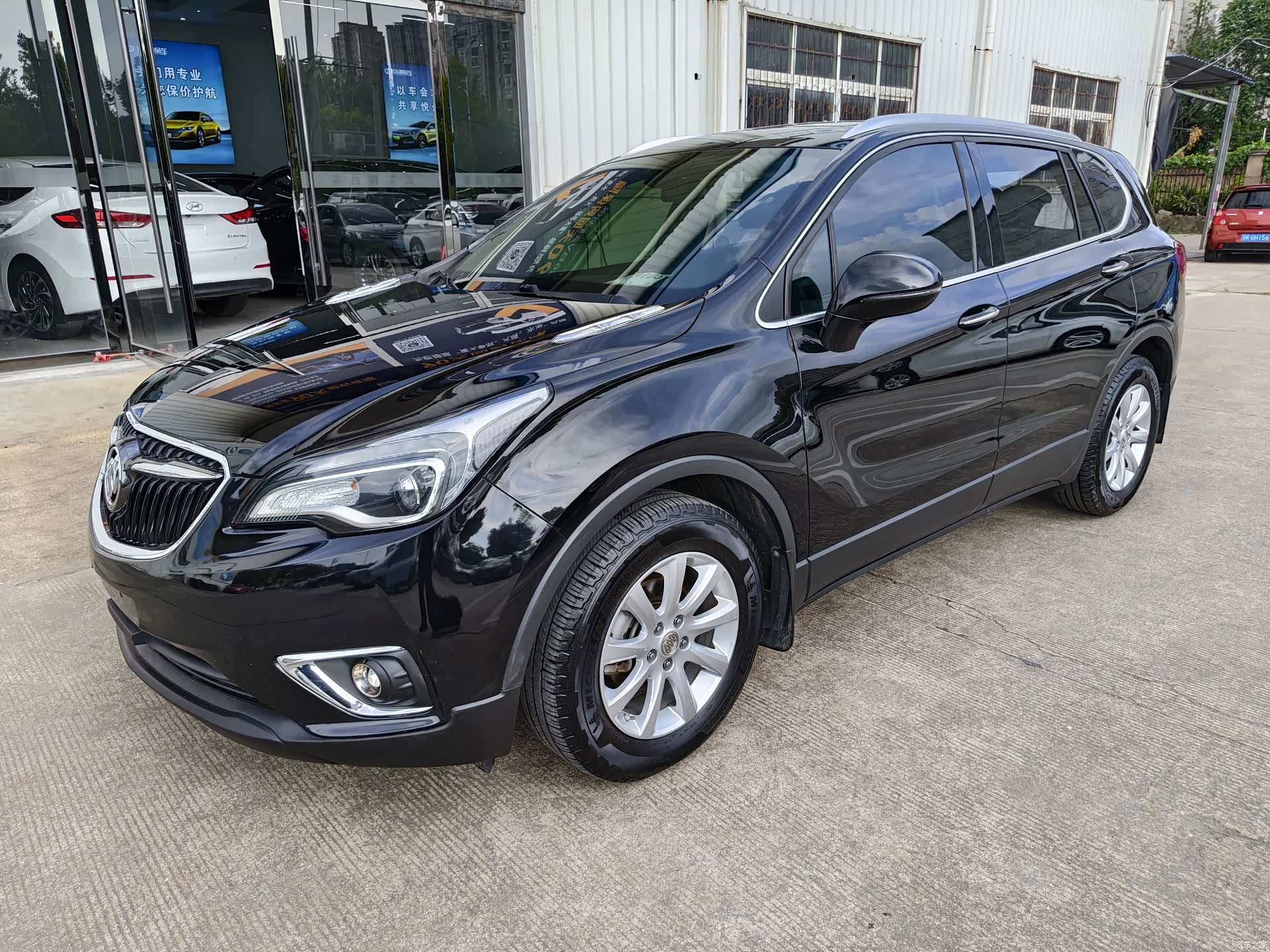 Buick Envision Plus, 2018 1
