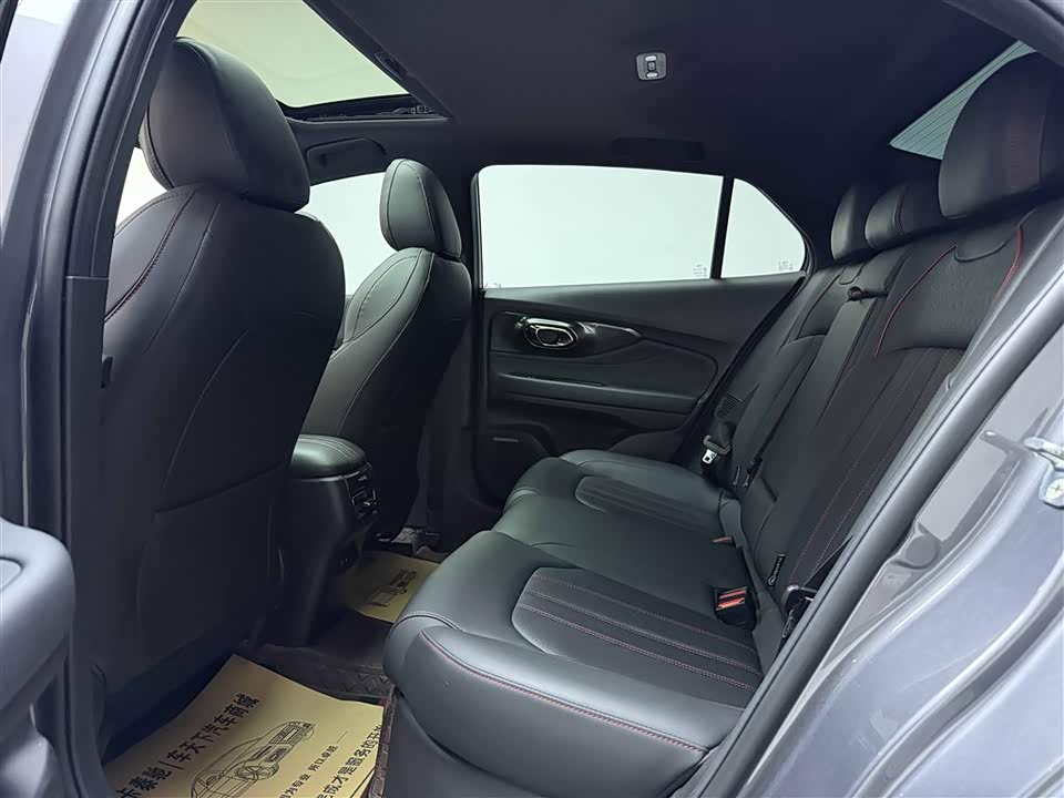 Trumpchi Shadow Leopard