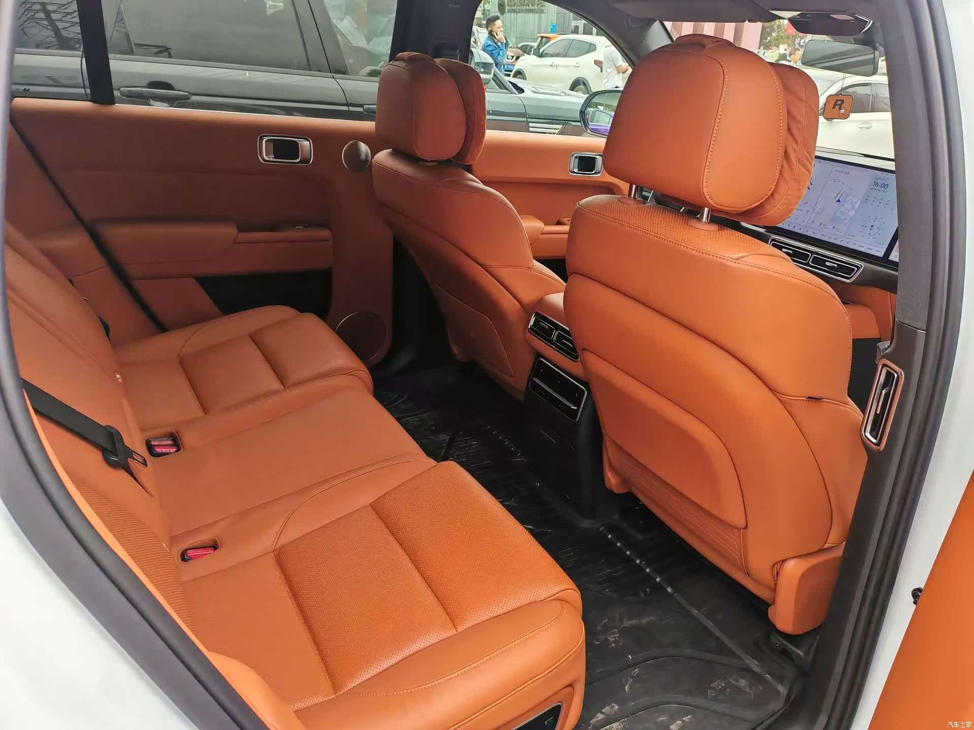Li Auto L7, 2023 все фото