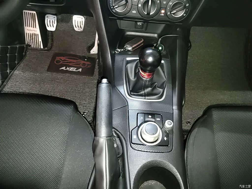 Mazda Mazda3, 2019 14
