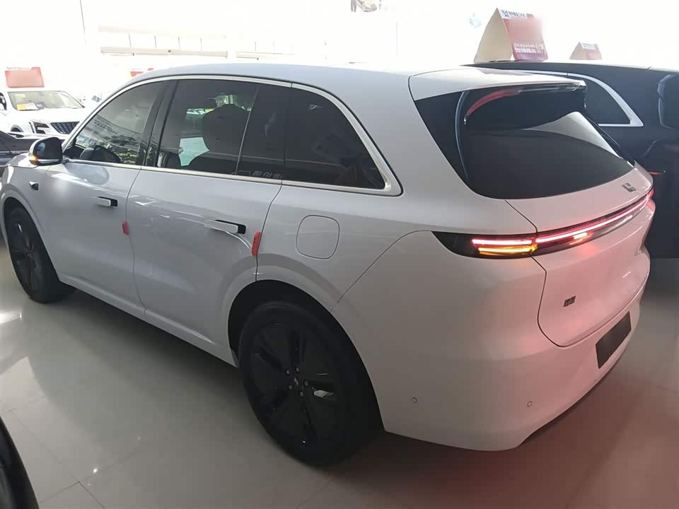 Li Auto Ideal L6