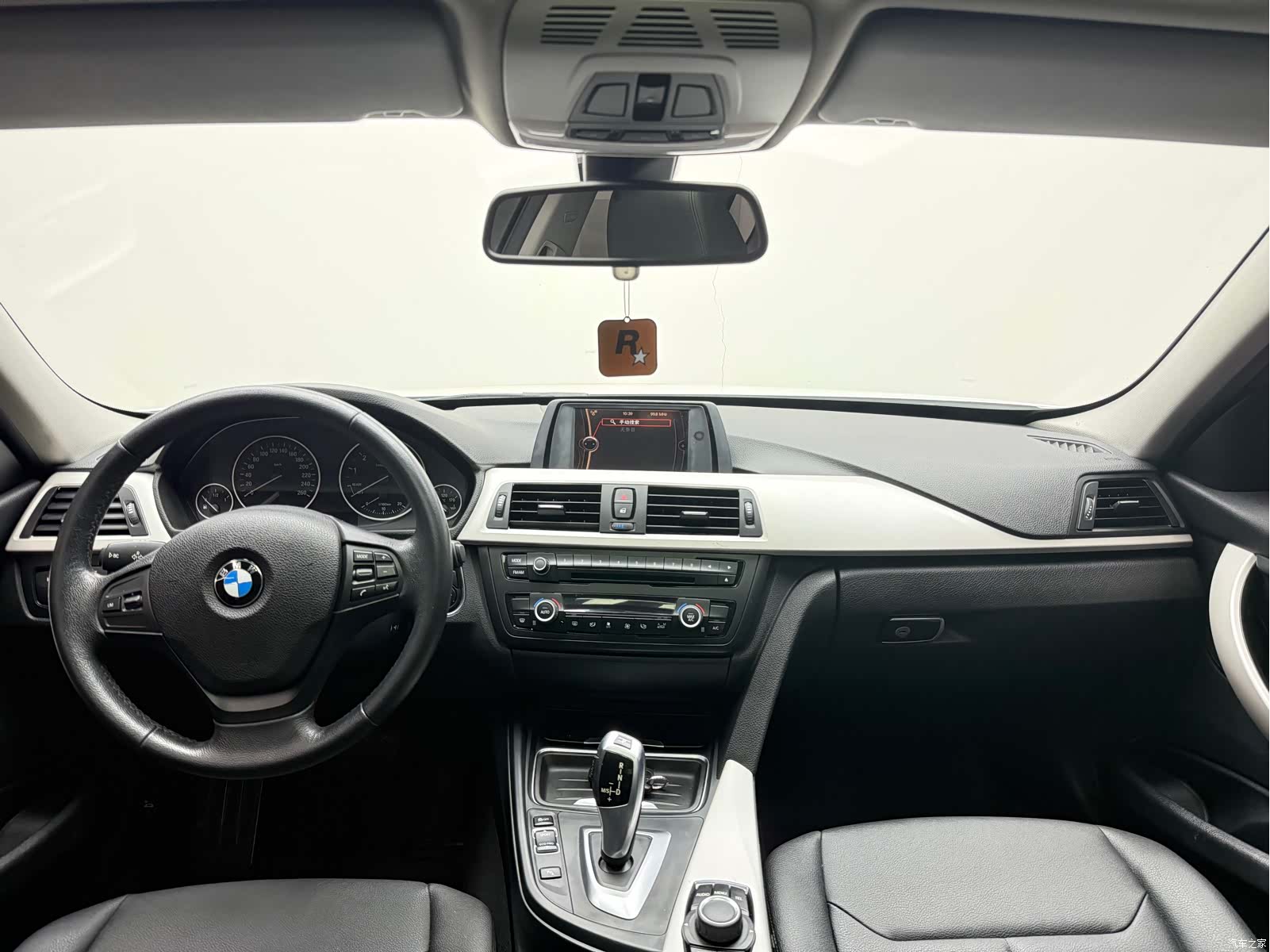 BMW 3 Series, 2014 11