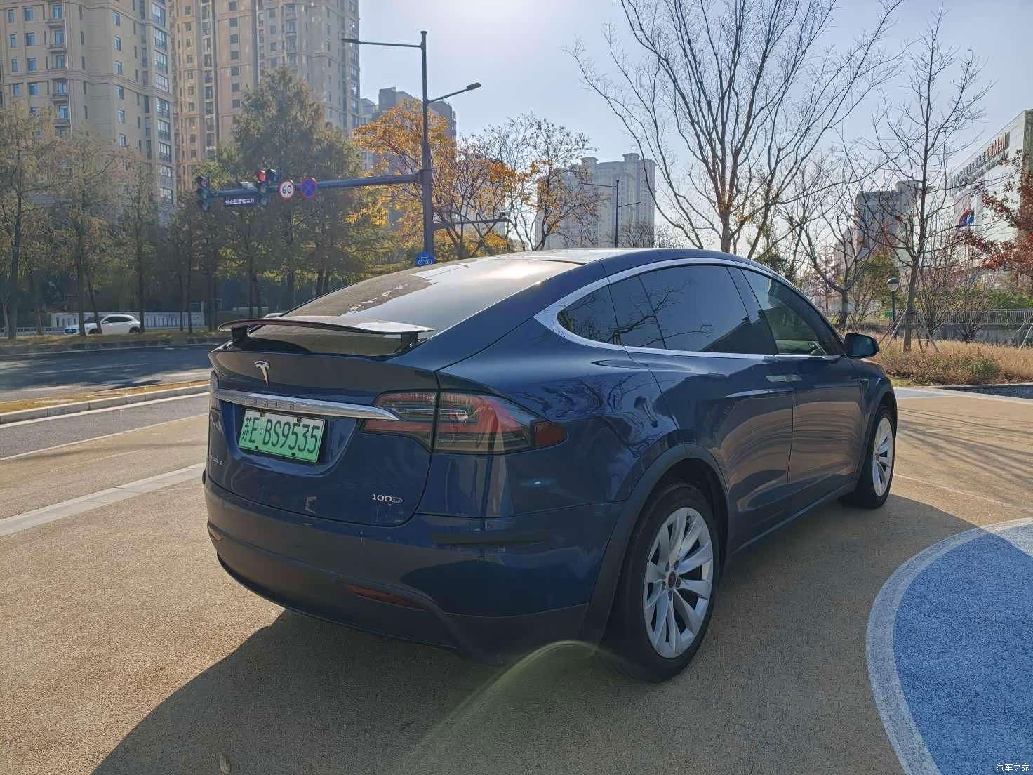 Tesla Model X, 2017 7