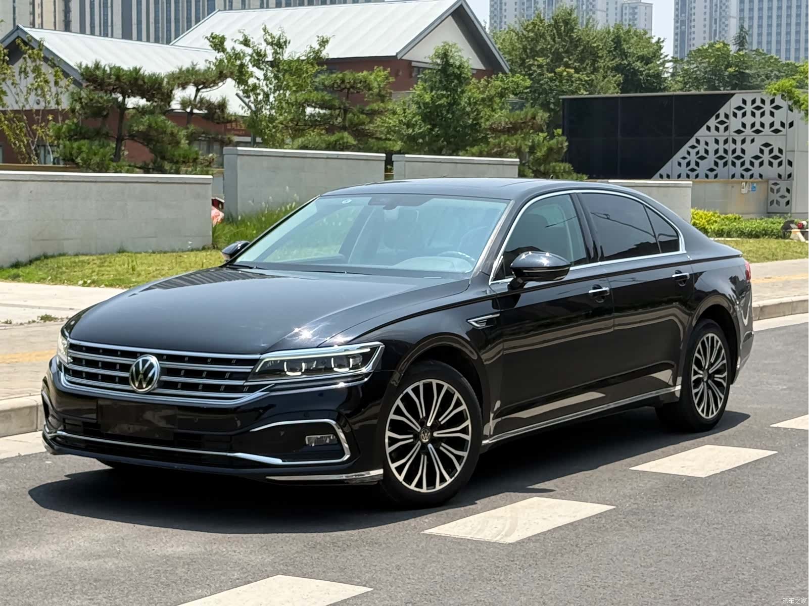 Volkswagen Phideon, 2021 1