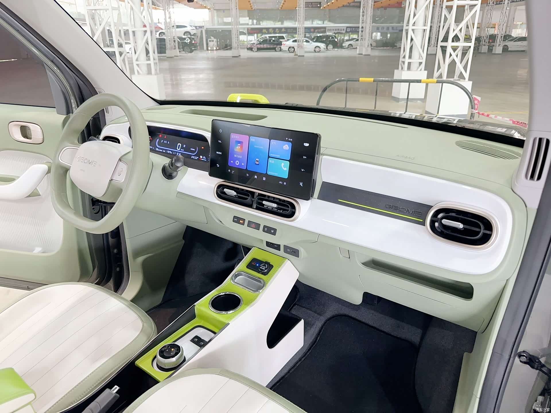 Geely Panda, 2024 9